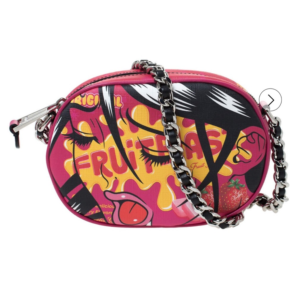 Moschino
Moschino Pink Coated Canvas Fruitblast Oval Crossbody Bag